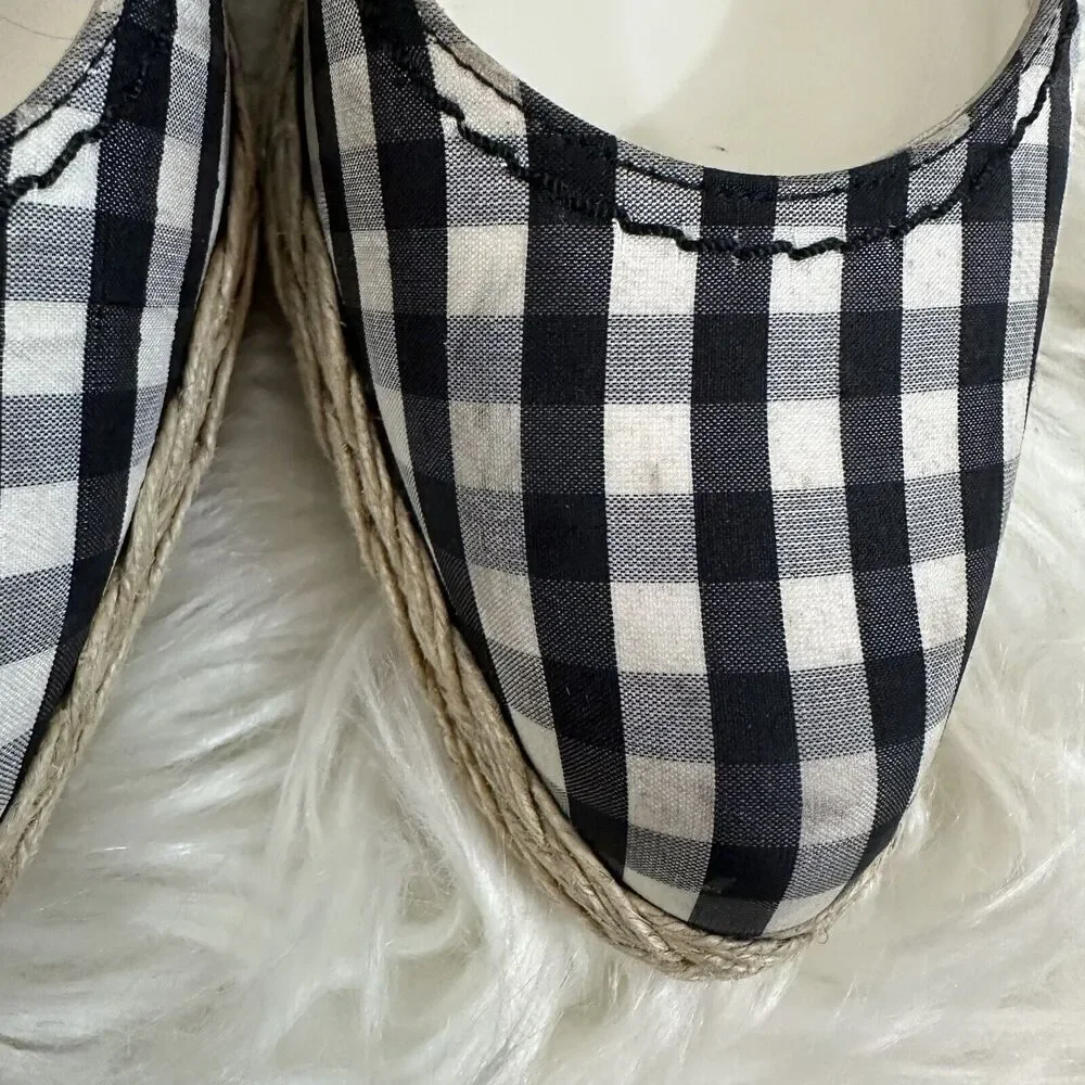 Stuart Weitzman Womens Espadrille Sandal Size 7 Closed Toe Wedge Checkered Beach